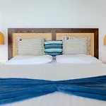 George Apartments Stegna